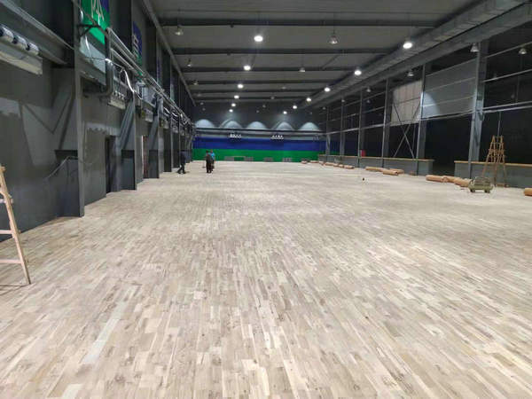 專業籃球場館木地板多少錢一平方米