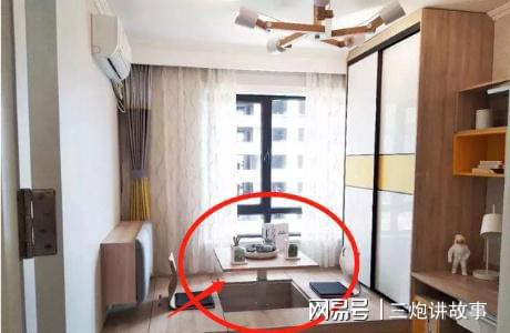 走入式衣柜 設計_走入式衣柜裝修效果圖_走入式衣柜移門