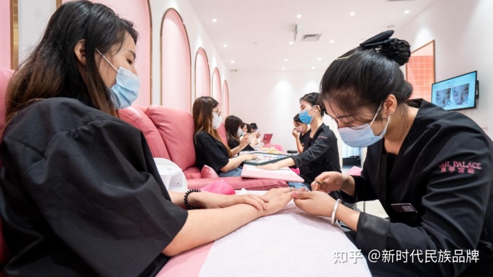 NAIL PALACE美甲宮殿凱德廣場云尚店，盛裝開業 品牌打造 全面升級