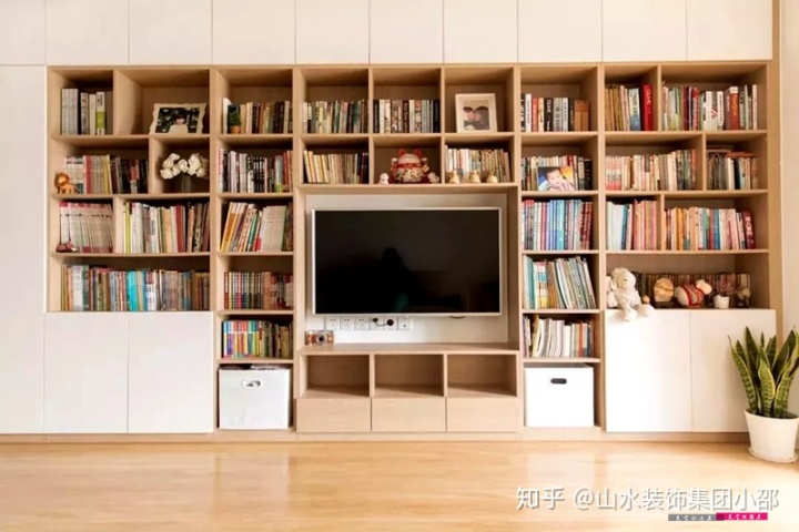 客廳電視墻裝修設計_客廳墻三米六買多大電視_客廳長度3米6墻上掛多大電視