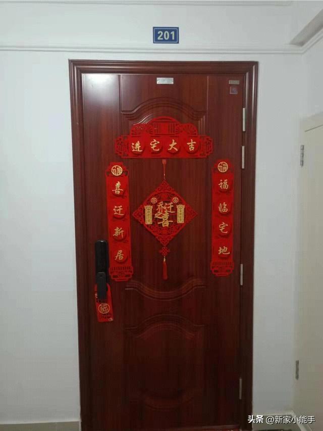 辛苦半年終于喬遷入住，不吊頂不做電視墻，簡單又省錢，很舒服