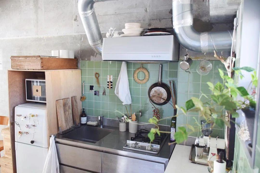 毛坯房裝修風格_毛坯餐廳工業風格裝修_毛坯工業風格裝修商店