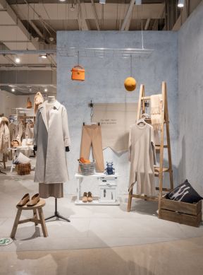 服裝店面裝修效果圖大全 服裝店面設計效果圖